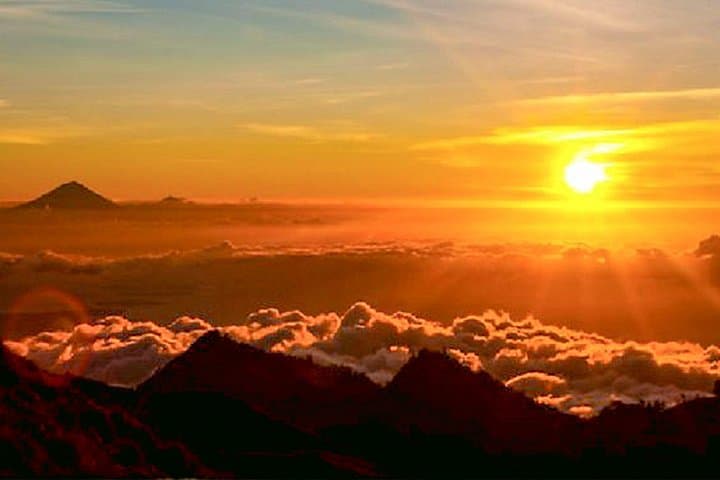 Mount Batur Sunrise Trek and Hot Springs Near Ubud, Bali photo 2