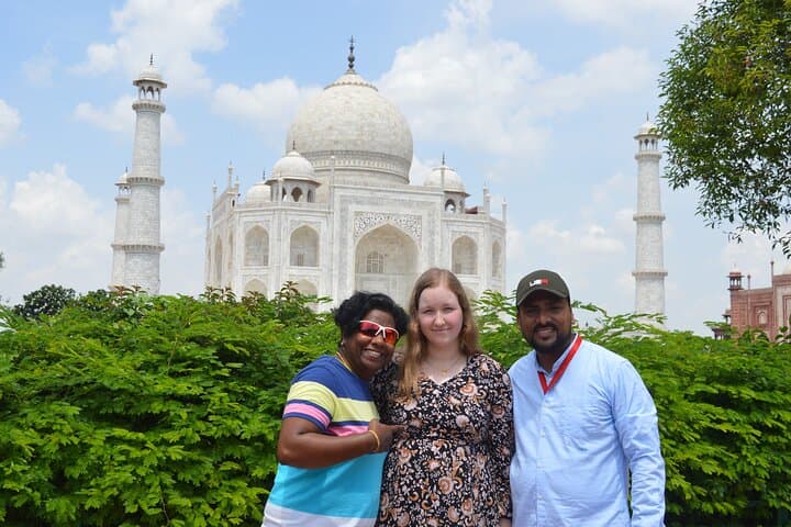 Private Day Tour from Delhi to the Taj Mahal, Agra Fort & Fatehpur Sikri photo 2