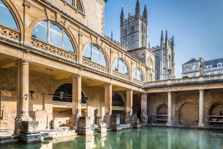 Southampton to London via Stonehenge and Bath: Self-Guided Country Transfer photo 1