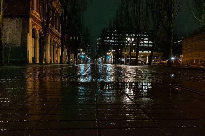 Portland Dead of Night Ghost Tour: Old Town Haunted Walking Experience photo 2