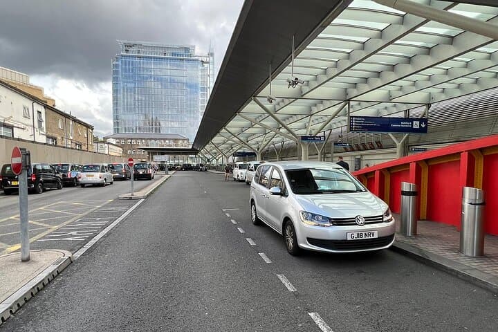 Heathrow to Central London Private Transfer — Meet & Greet Service