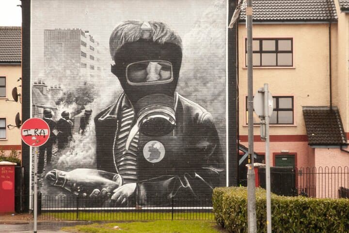 Bloody Sunday Walking Tour Derry: Private Bogside History & Murals photo 3
