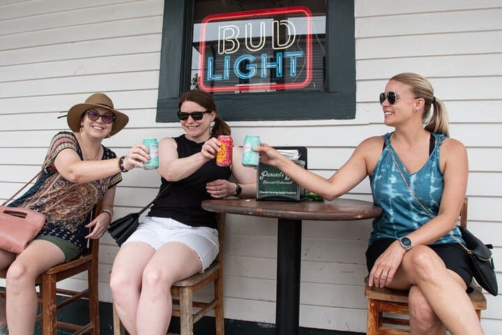 Garden District Craft Beer Bike Tour in New Orleans: Ride, Taste & Explore photo 2
