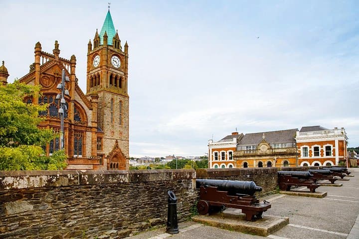 Private Derry Walking Tour: Explore the Walled City's History in 90 Minutes photo 3