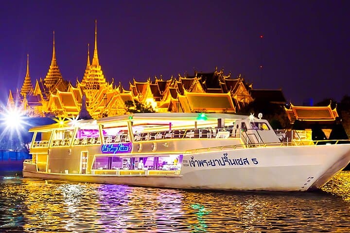 Bangkok Chao Praya Dinner Cruises: Compare Rice Barges and Luxury Vessels photo 3