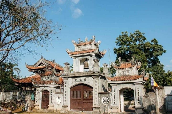Day Trip to Ninh Binh from Hanoi — Hoa Lư, Tam Coc Boat Ride & Village Cycle photo 3