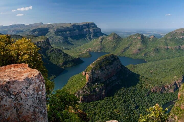 Luxury Kruger Safari and Cape Town: 9-Day Big Five to Table Mountain photo 2
