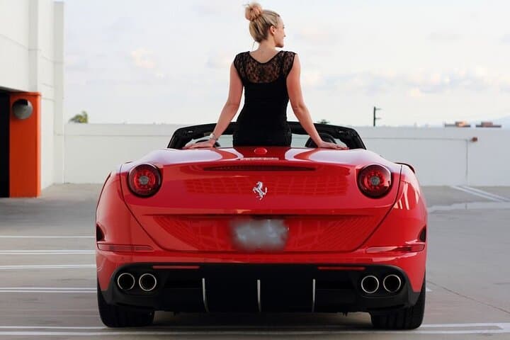 Ferrari Private Ride in Dubai: Hour-Long Supercar Photo Experience photo 3
