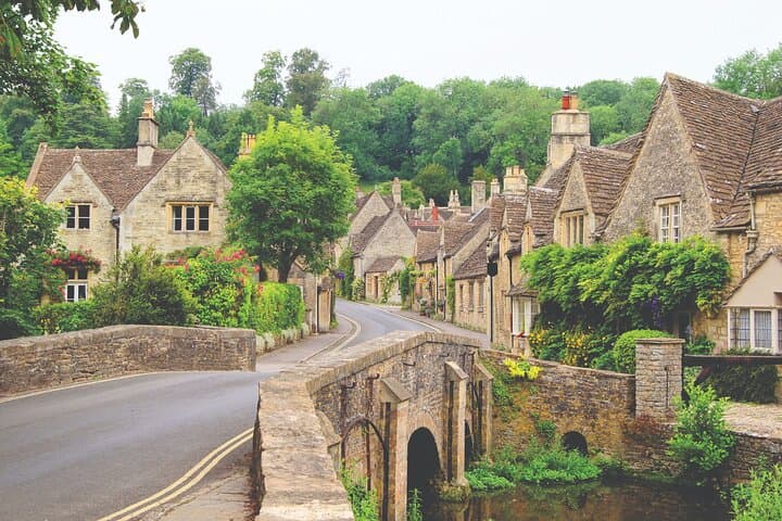 Stonehenge and Cotswolds Day Tour from Bath: Stone Circles, Lacock & Castle Combe photo 3