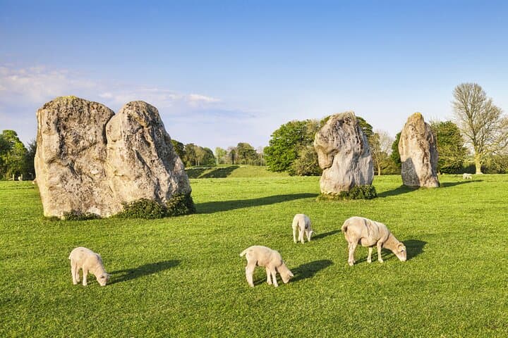 Stonehenge and Cotswolds Day Tour from Bath: Stone Circles, Lacock & Castle Combe photo 5