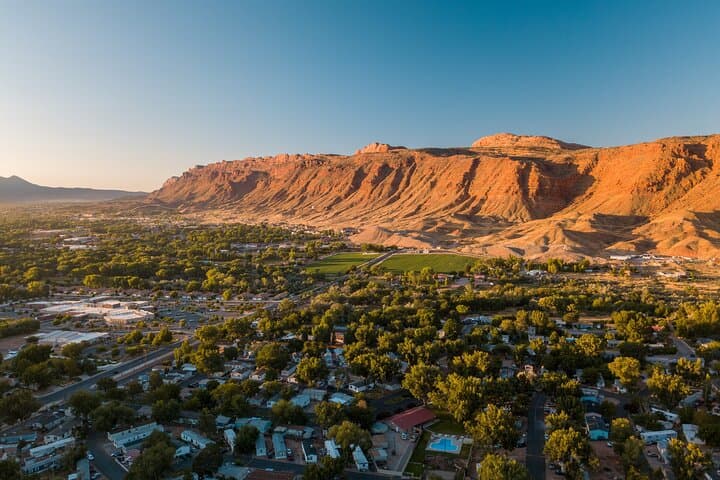 Grand Moab Scenic Helicopter Tour — Canyonlands Aerial Flight (60 min) photo 2