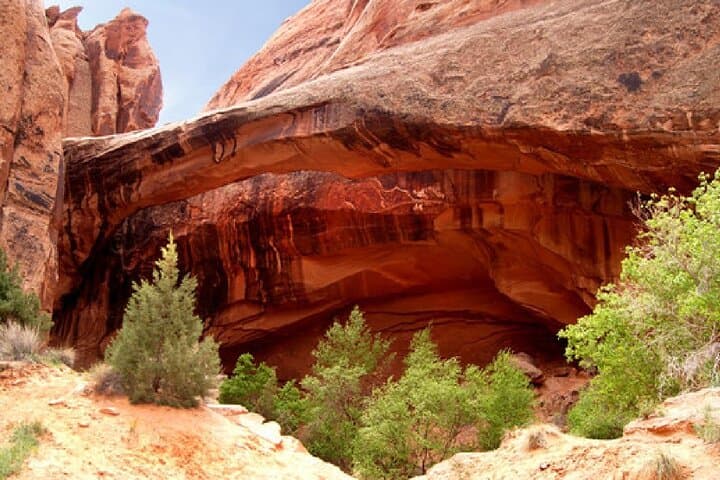 Moab Backcountry Arches Scenic Flight: Soar Over Corona Arch & Dead Horse Point photo 4