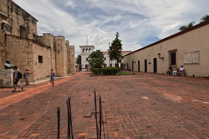 Santo Domingo Colonial City Full-Day Tour: History, Caves & Cathedral photo 4