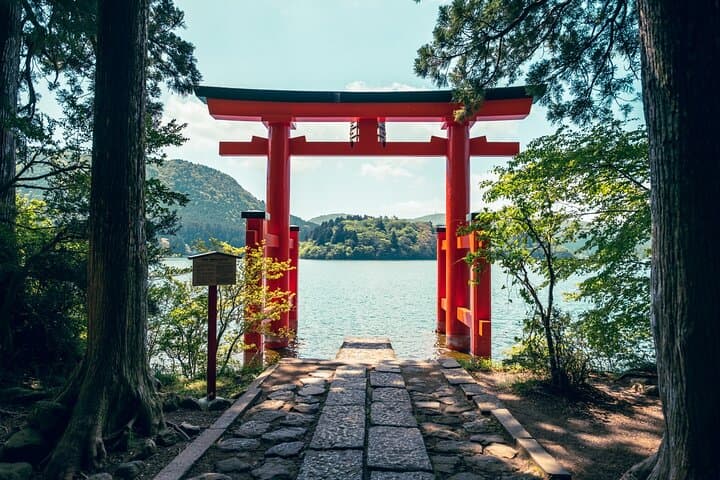 Hakone & Owakudani Day Trip from Tokyo: Lake Ashi Shrine, Volcanic Valleys & Gotemba Outlets photo 2