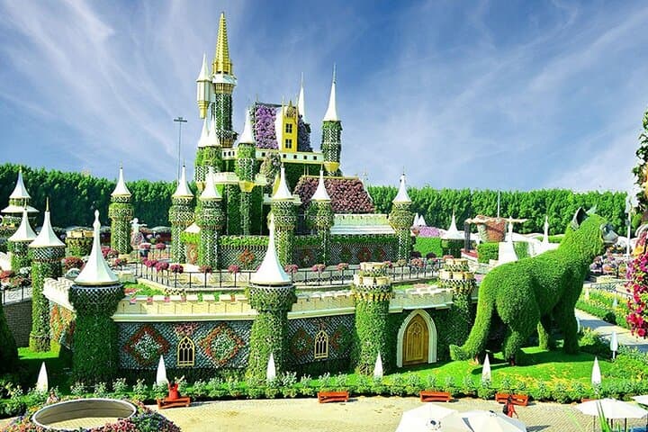 Day Trip to Dubai Miracle Garden from Abu Dhabi: Private Transfers & Entry Included photo 2