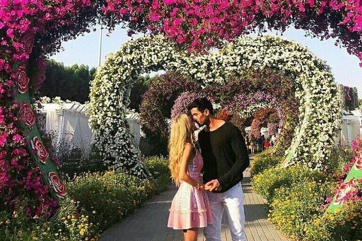 Day Trip to Dubai Miracle Garden from Abu Dhabi: Private Transfers & Entry Included photo 4