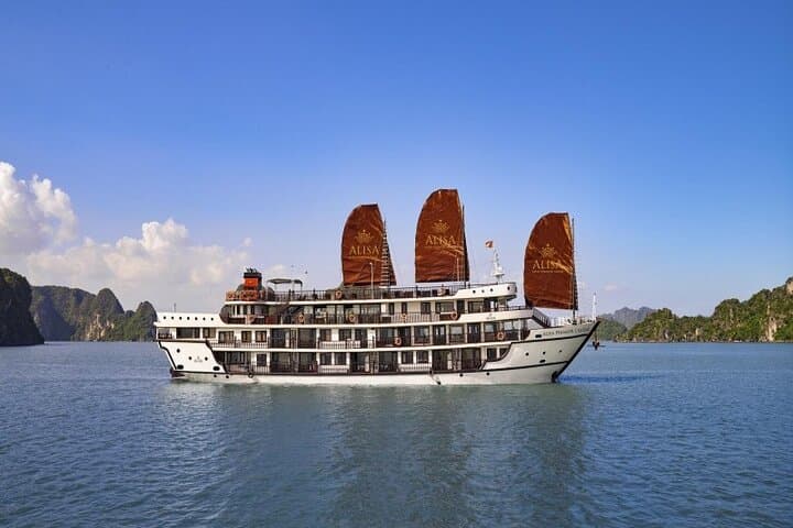 Alisa Premier Cruise Halong Bay: Luxury 2-Day, 1-Night Cruise with Kayaking & Sung Sot Cave