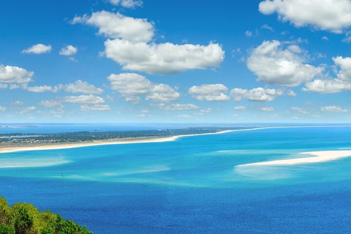 Private Day Trip to Arrábida, Sesimbra & Setúbal from Lisbon: Beaches, Wine & Coastal Views