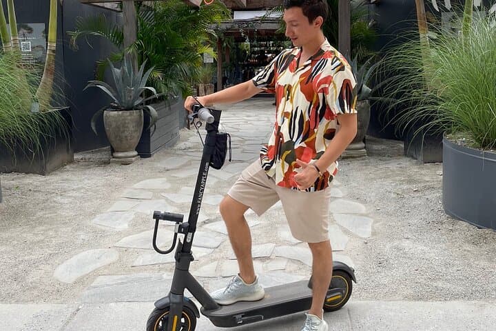 Explore NYC on a Ninebot Max: Electric Scooter Rentals Near Central Park photo 4