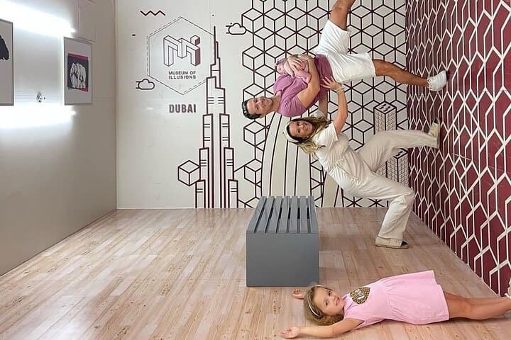 Museum of Illusions Dubai Tickets — Interactive Optical Illusions & Photo Spots