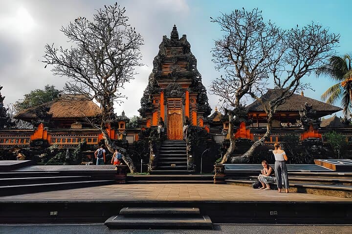 Private Full-Day Ubud Villages Tour: Tegenungan, Tegalalang & Monkey Forest photo 5
