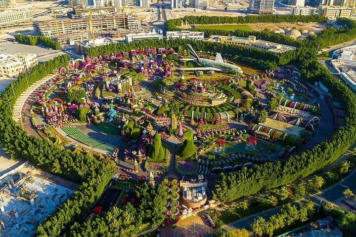Dubai Miracle Garden: Skip-the-Line Tickets & Transport Guide photo 2