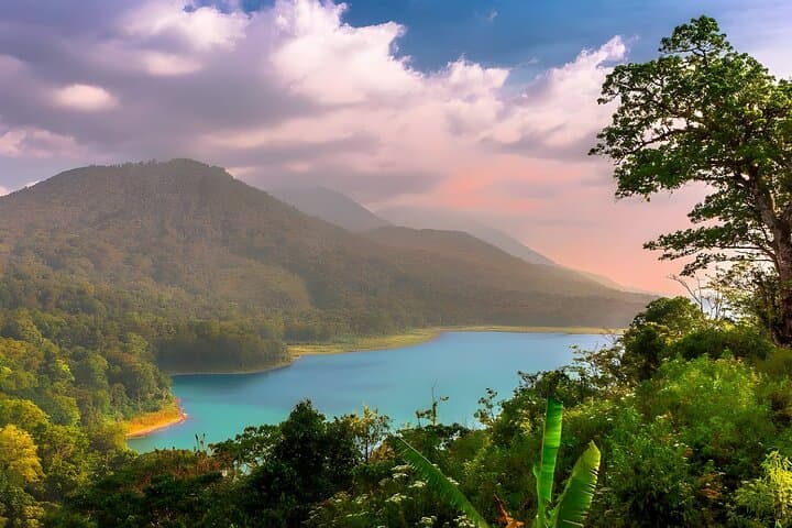 Jungle Trek and Sacred Tamblingan Lake Canoe: Bali Rainforest Adventure