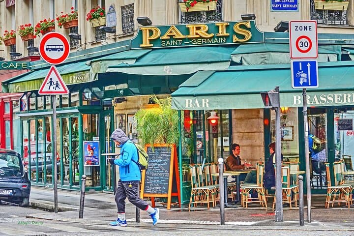 Walk Paris Like a Movie: Paris, je t’aime Private Film-Locations Tour photo 6
