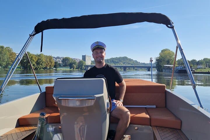 Sunset Cruise Under Charles Bridge: Private Prague Boat Tour photo 4