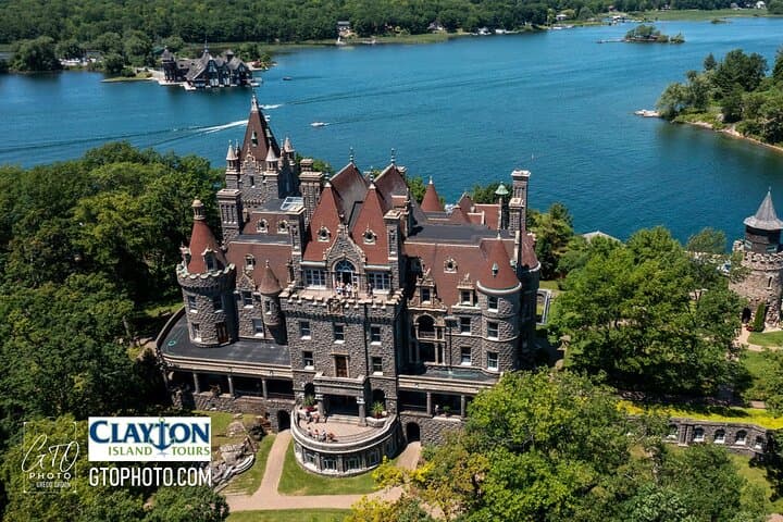 Thousand Islands Two-Nation Cruise to Boldt Castle from Clayton