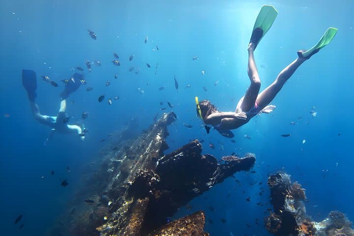 Blue Lagoon Padangbai Snorkeling Tour — Calm Reefs & Macro Underwater Photography photo 5