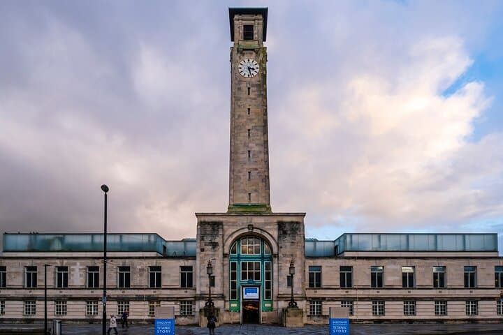 Private Titanic Heritage Walking Tour in Southampton — 2-Hour Guided Walk photo 4