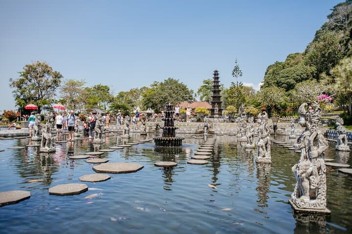 Bali Instagram Tour: Lempuyang Gates of Heaven, Tirta Gangga & Goa Raja Waterfall photo 2
