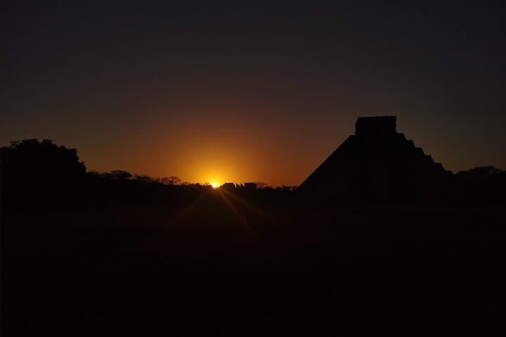 Early-Access Private Tour to Chichen Itza with Cenote Ik Kil & Yucatecan Lunch