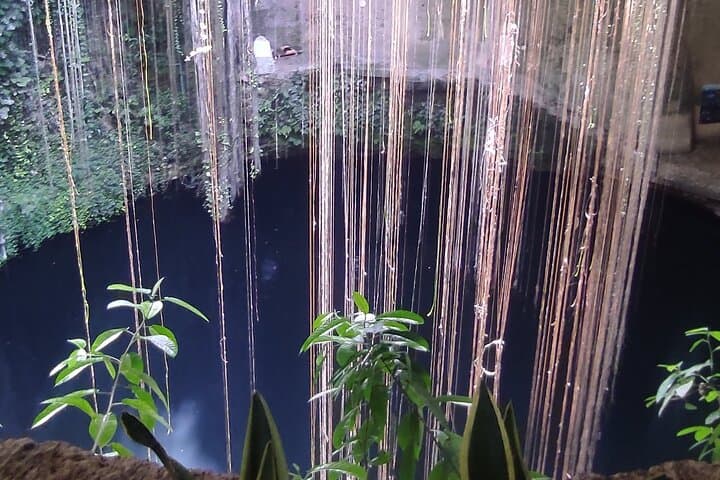 Early-Access Private Tour to Chichen Itza with Cenote Ik Kil & Yucatecan Lunch photo 4