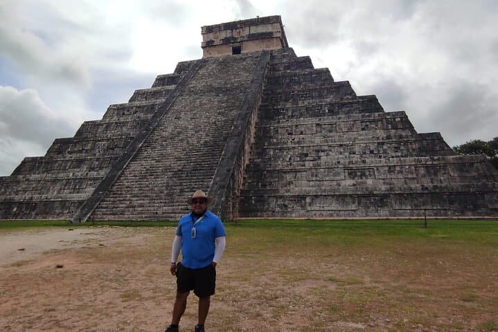 Early-Access Private Tour to Chichen Itza with Cenote Ik Kil & Yucatecan Lunch photo 5