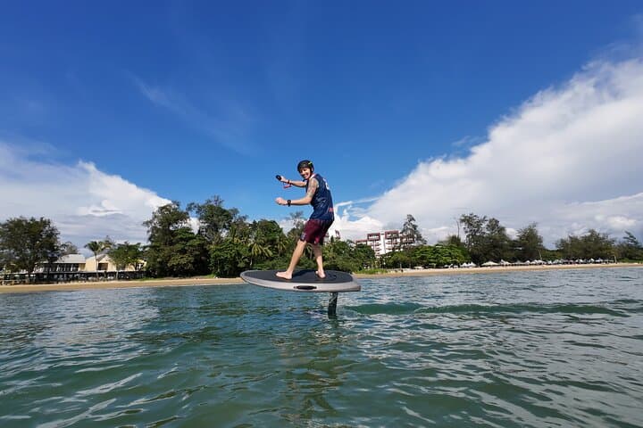 E-Foil at Tanjung Aru Beach: Private Guided Electric Hydrofoiling in Kota Kinabalu photo 3
