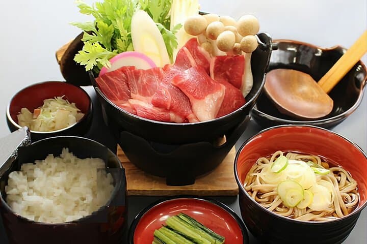 Nagano Snow Monkey Day Trip from Tokyo with Beef Sukiyaki Lunch photo 4