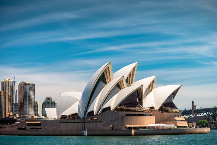 Private Full-Day Shore Tour of Sydney Harbour and City Highlights photo 6