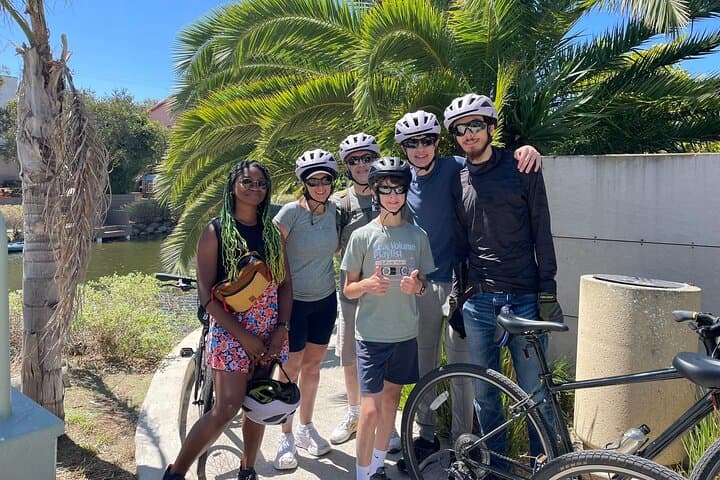 Santa Monica to Venice: 3-Hour Coastal Bike Tour from the Pier photo 3