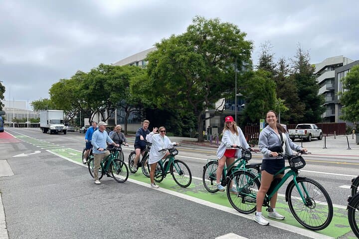 Santa Monica Electric Bike Rentals: Pier-to-Venice Beach Electric Ride