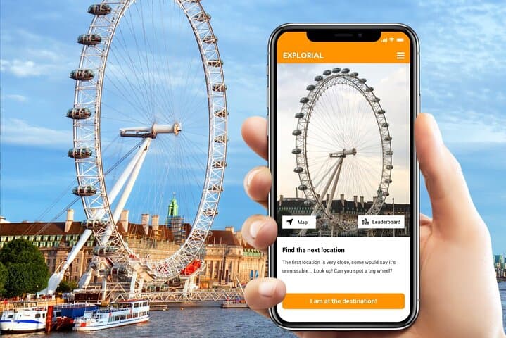 Central London Scavenger Hunt — Self-Guided Walking Tour of City Sights