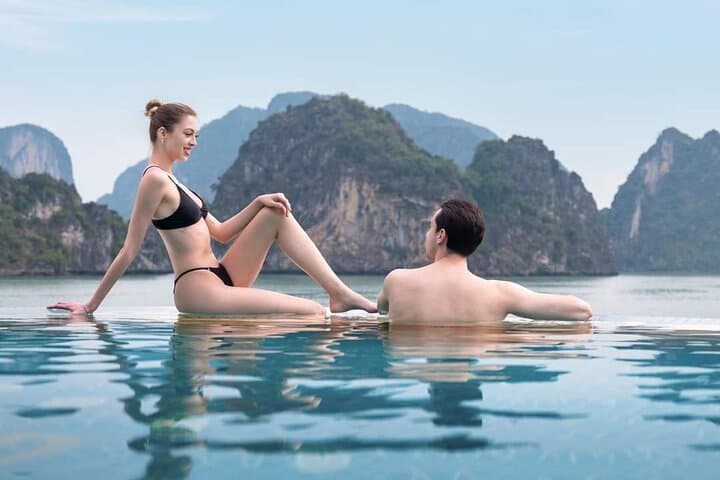 Luxury 5-Day Cruise: Halong Bay & Lan Ha Bay Discovery photo 2