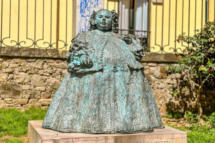 Self-Guided Avilés Scavenger Hunt: Interactive Walking Tour of Historic Sights photo 6