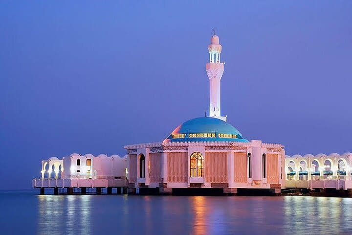 Explore Jeddah: Full-Day Guided Tour of Al-Balad, Corniche & Floating Mosque