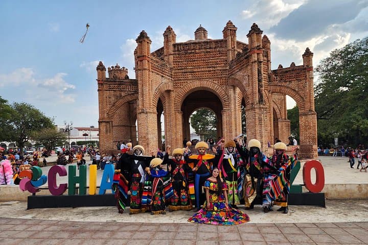 8-Day Immersive Cultural Tour of Chiapas — San Cristóbal, Sumidero & Palenque photo 1