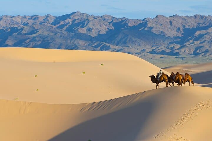 Winter Glamping and Nomadic Trails: Central Mongolia Photography Tour