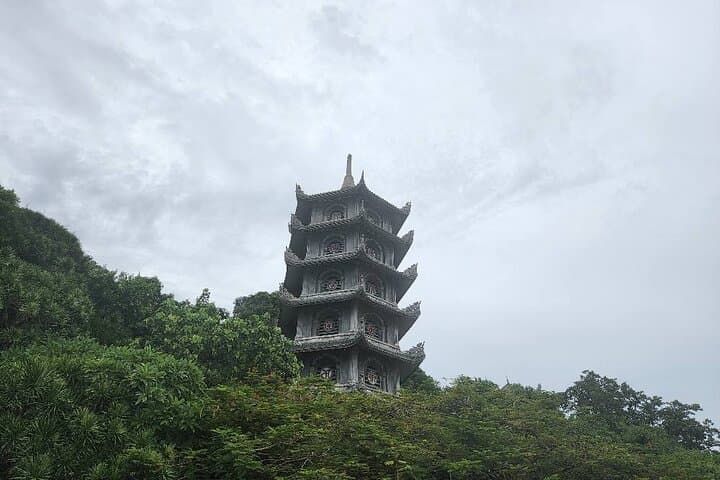Marble Mountains & Am Phu (Hell) Cave Private Tour — Da Nang photo 5