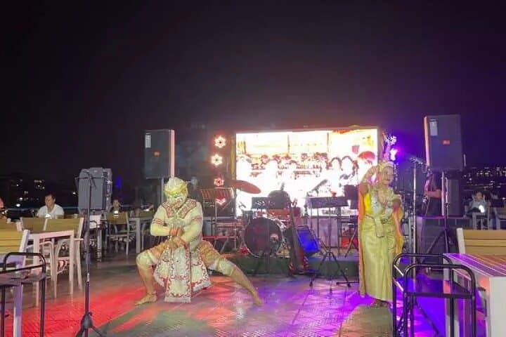 Bangkok Smile Dinner Cruise on the Chao Phraya — Night Dinner & Live Thai Performance photo 5