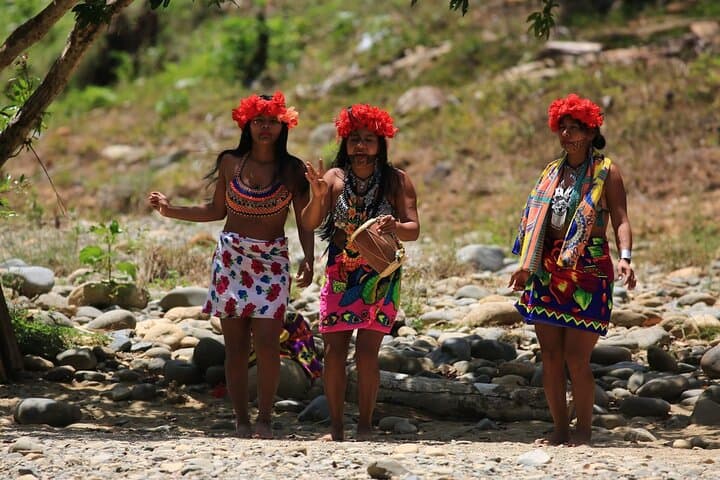 Emberá Purubiakiru: A Chagres River Cultural Journey from Panama City